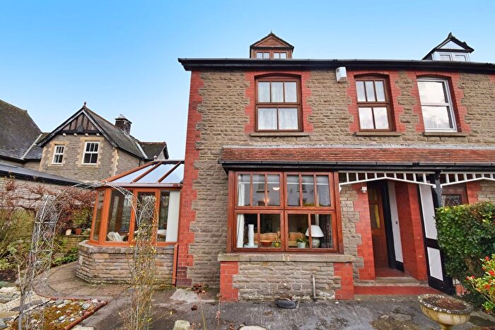 4 Bedroom Town House For Sale In Beaufort Street, Crickhowell, Powys., NP8