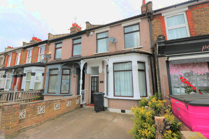 2 Bedroom Terraced House To Rent In Meads Lane, Ilford, Essex, IG3