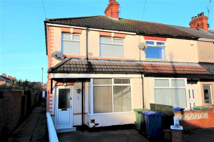 2 Bedroom Semi-Detached House To Rent In Cleveland Gardens, Grimsby, South Humberside, DN31