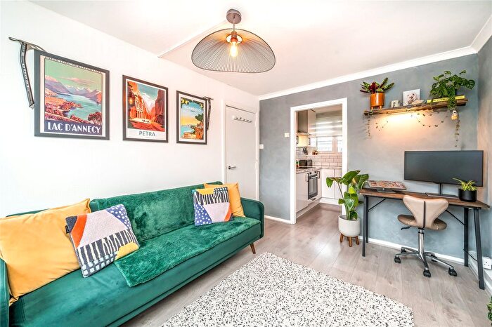 1 Bedroom Flat To Rent In Mysore Road, London, SW11