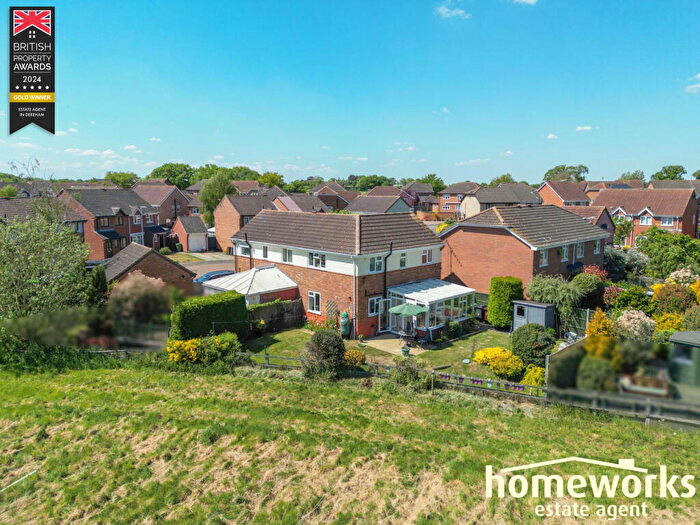 3 Bedroom Semi-Detached House For Sale In Osier Close, Scarning, Dereham, NR19