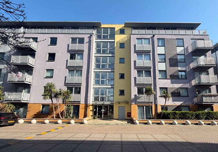 1 Bedroom Flat For Sale In Flat Montana Building, Deals Gateway, London, SE13