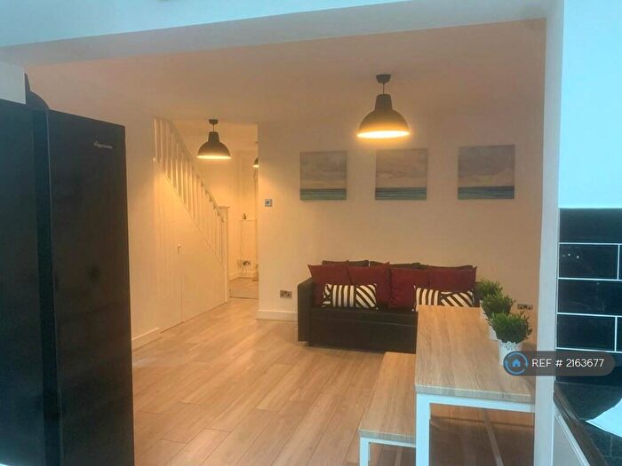 5 Bedroom Terraced House To Rent In St. Mary's Road, London, E10