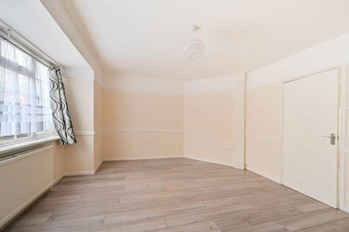 3 Bedroom House For Sale In White Hart Lane, , Tottenham, London, N17