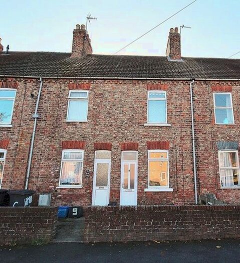 3 Bedroom Terraced House To Rent In Annie Street, Selby, YO8