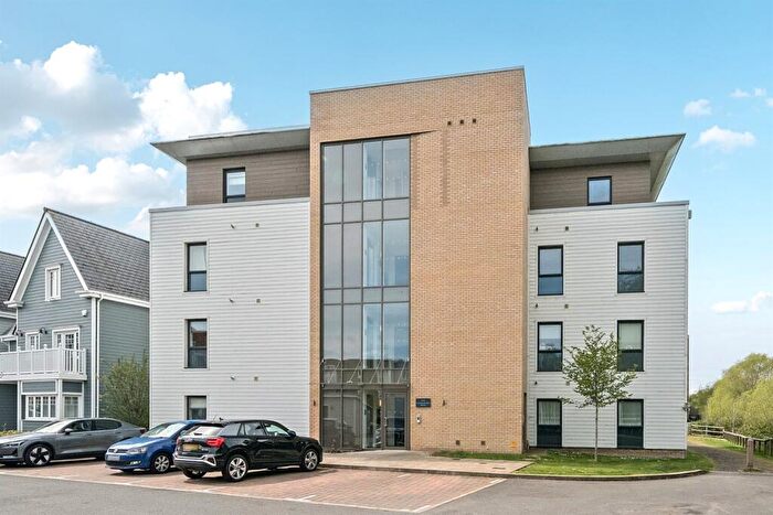 2 Bedroom Apartment To Rent In Champlain Street, Reading, RG2