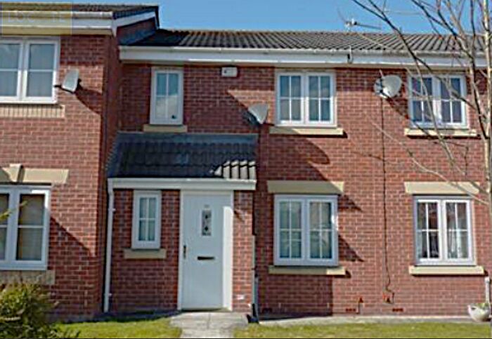 3 Bedroom Semi-Detached House To Rent In Lawndale Drive, Worsley, M28