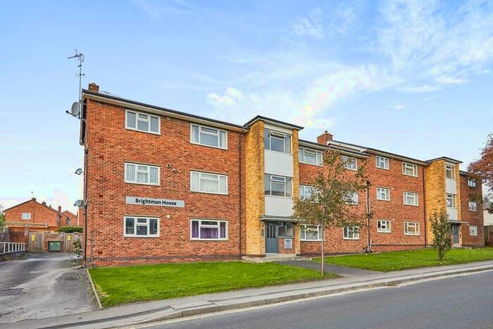 2 Bedroom Flat To Rent In Swadlincote, Derbyshire, DE11