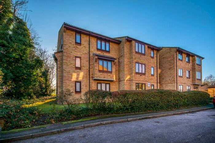 1 Bedroom Flat To Rent In Ludford Close, Croydon, CR0