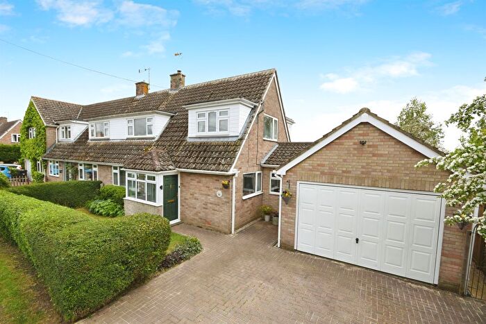3 Bedroom Semi-Detached House For Sale In Bannister Green, Felsted, Dunmow, CM6