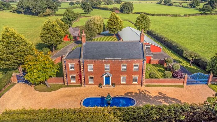 6 Bedroom Detached House For Sale In Middlewich Road, Minshull Vernon, Cheshire, CW10