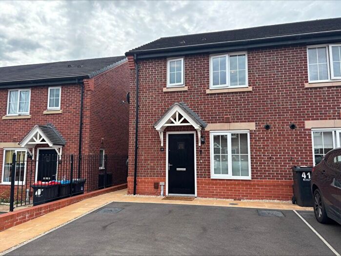 3 Bedroom End Of Terrace House For Sale In Hough Street, Winsford, CW7