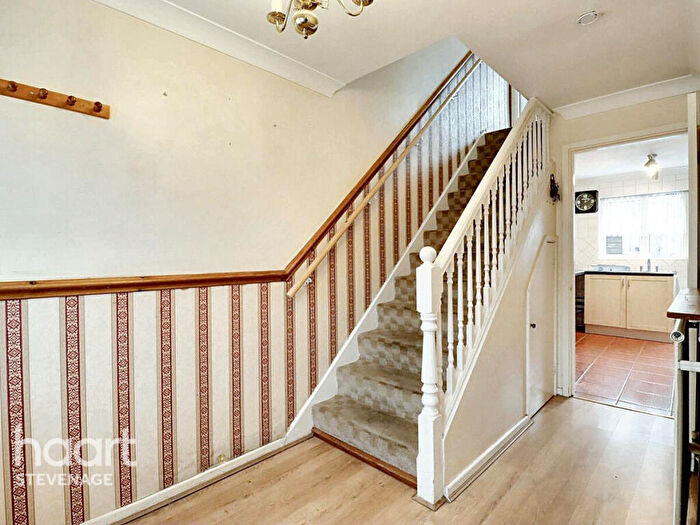 2 Bedroom End Of Terrace House For Sale In Penn Road, Stevenage, SG1