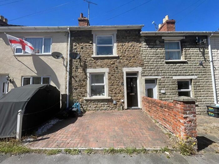 2 Bedroom House To Rent In Stafford Street, Swindon, SN1