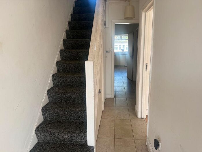 5 Bedroom Terraced House To Rent In Berkeley Ave, Cranford, TW4