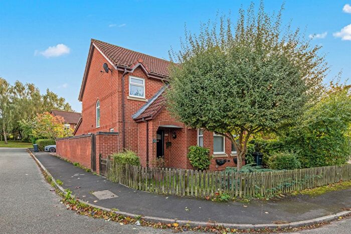 4 Bedroom Detached House For Sale In Saltworks Close, Frodsham, WA6