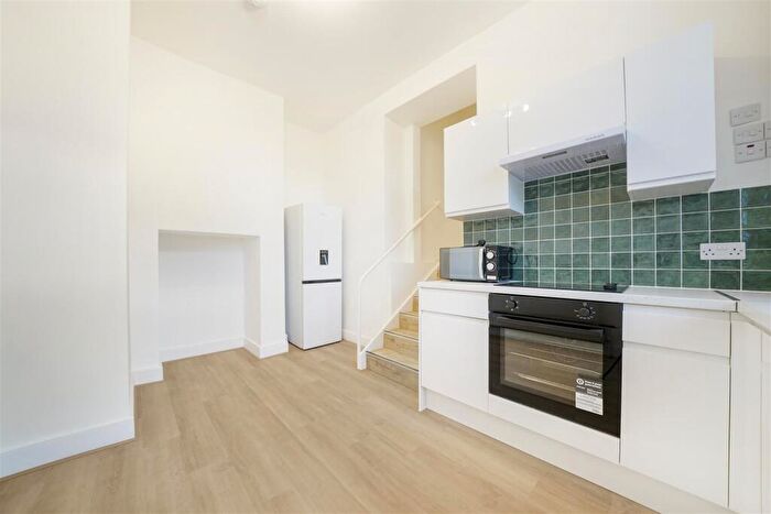 1 Bedroom Flat To Rent In Chamberlayne Road, Kensal Rise, London, NW10