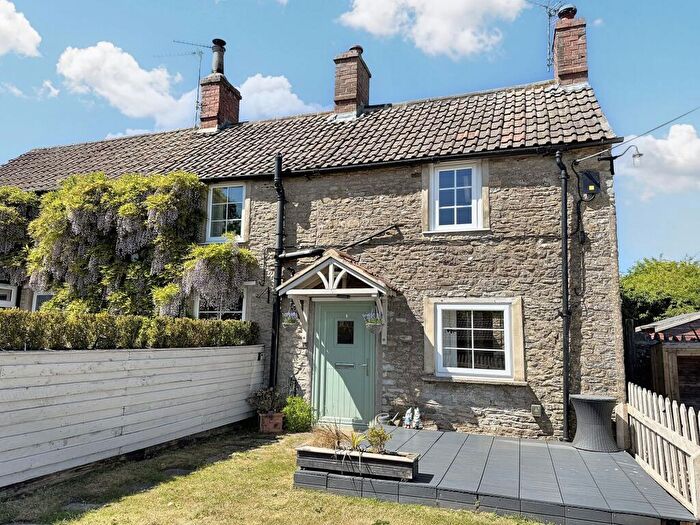 2 Bedroom Semi-Detached House For Sale In Pennsylvania, Cold Ashton, SN14