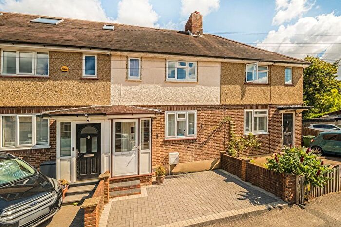 3 Bedroom Terraced House To Rent In Gladstone Road, Surbiton, KT6