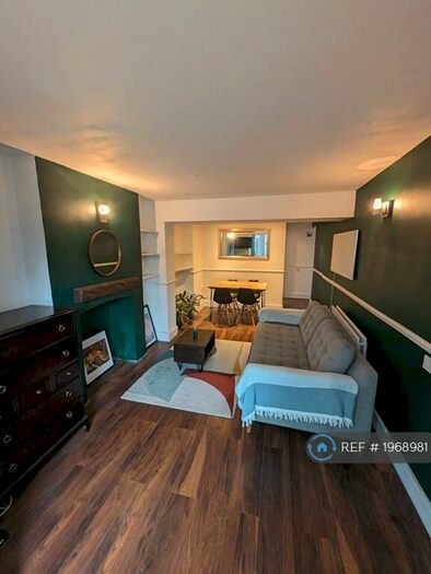 2 Bedroom Flat To Rent In Kent House Road, London, SE26