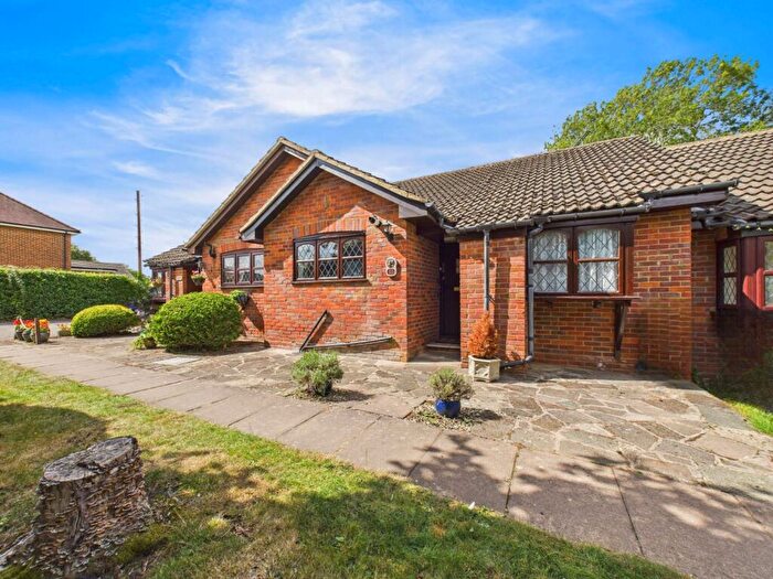 1 Bedroom Bungalow For Sale In Meadow View, Chalfont St. Giles, Buckinghamshire, HP8