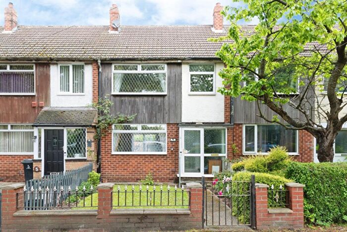 3 Bedroom Terraced House For Sale In Marfleet Lane, Hull, HU9