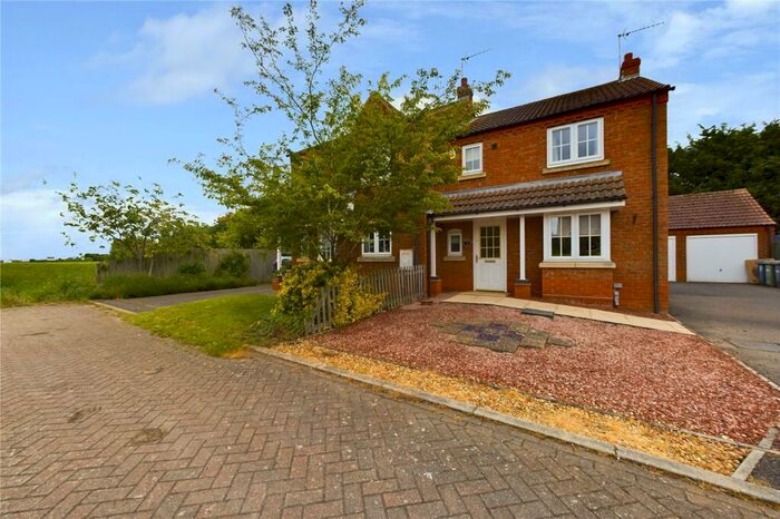 3 Bedroom Semi-Detached House To Rent In Oak Way, Ramsey St Marys, Cambs, PE26