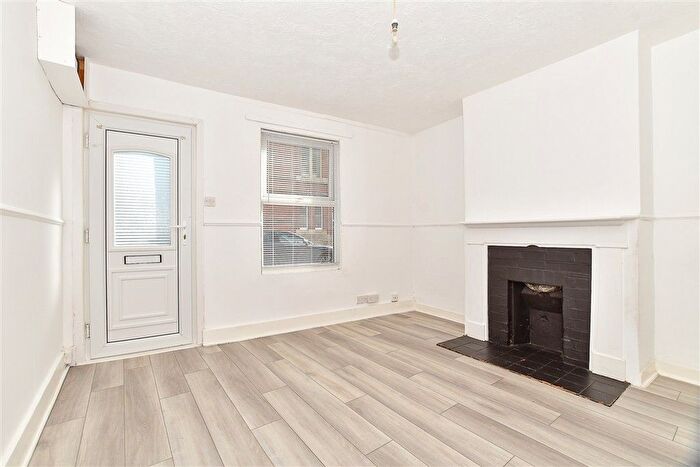 2 Bedroom Terraced House For Sale In New Street, Lydd, Romney Marsh, Kent, TN29