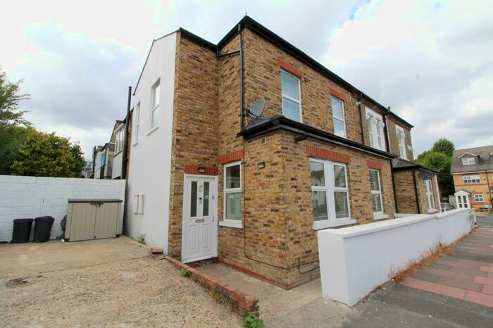 1 Bedroom Flat To Rent In Marlow Road, Anerley, SE20