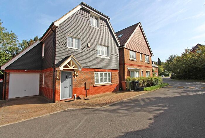 5 Bedroom House To Rent In Ash Close, Banstead, SM7