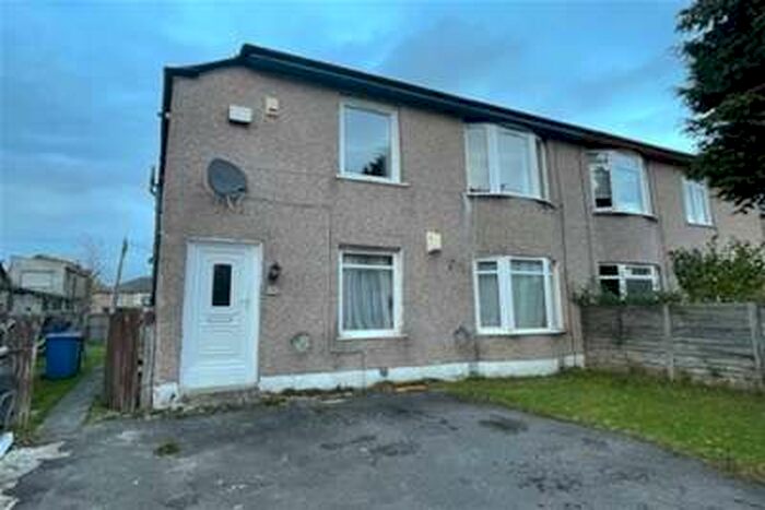 3 Bedroom Flat To Rent In Kingsheath Avenue, Rutherglen, G73