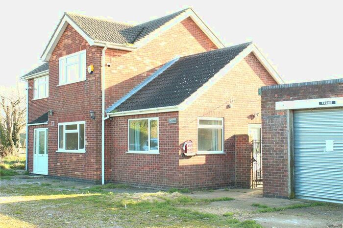 3 Bedroom Detached House For Sale In Tattershall Road, Boston, Lincolnshire, PE21