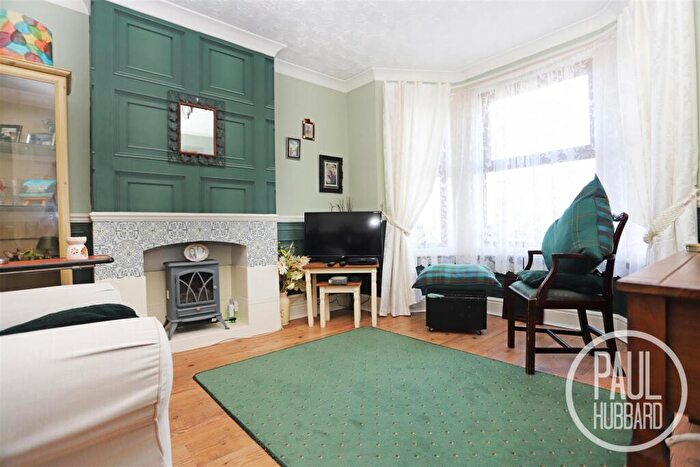 3 Bedroom End Of Terrace House For Sale In Lorne Park Road, Kirkley, NR33