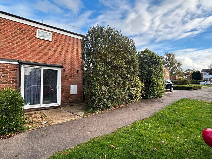 1 Bedroom Semi Detached House For Sale In Staplehurst, Kent, TN12