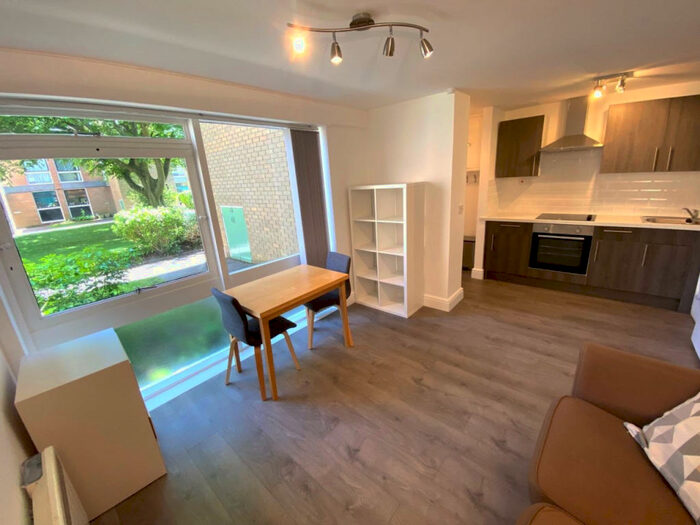 1 Bedroom Flat To Rent In Butler Close, Oxford, Oxfordshire, OX2