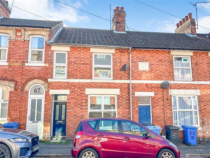 2 Bedroom Terraced House To Rent In Carlton Street, Kettering, Northamptonshire, NN16