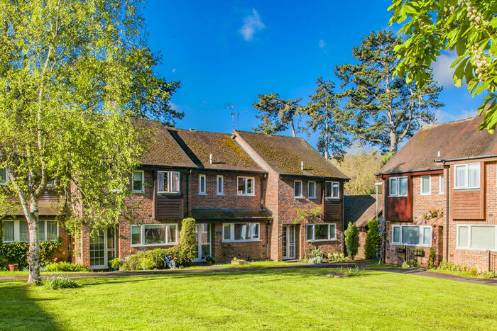 3 Bedroom Terraced House To Rent In The Birches, Goring On Thames, RG8