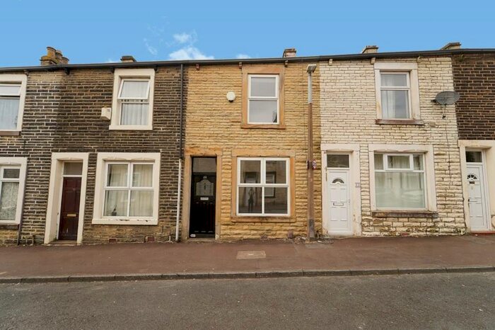 2 Bedroom Terraced House To Rent In Waterbarn Street, Burnley, Lancashire, BB10