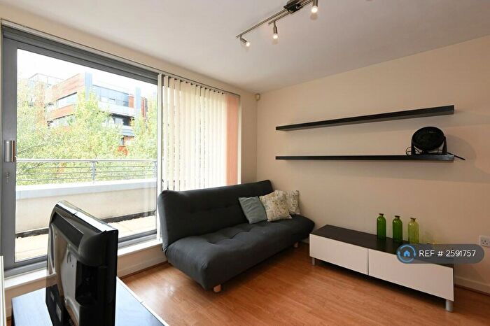 1 Bedroom Flat To Rent In Wenlock Road, London, N1