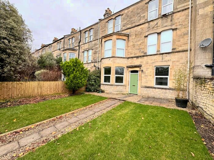 1 Bedroom Flat To Rent In Entry Hill, Bath, BA2