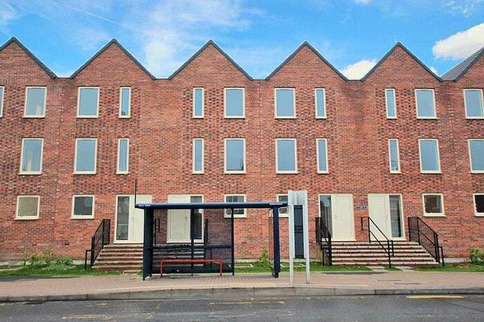 4 Bedroom Property To Rent In Darlington Court, Grimsby Road, Cleethorpes, DN35