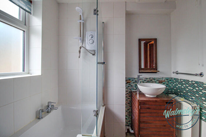 2 Bedroom House For Sale In Sir Thomas Whites Road, Coventry, CV5