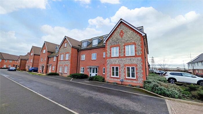 2 Bedroom Flat For Sale In Cresswell Square, Angmering, West Sussex, BN16