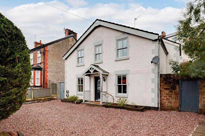 4 Bedroom Detached House For Sale In Hillside Road, Heswall, CH60