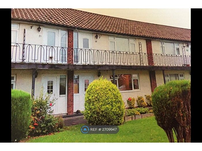 1 Bedroom Flat To Rent In Spanish Court, Burgess Hill, RH15