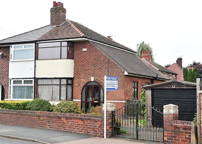 2 Bedroom Semi-Detached House For Sale In Lyndon Road Irlam, M44