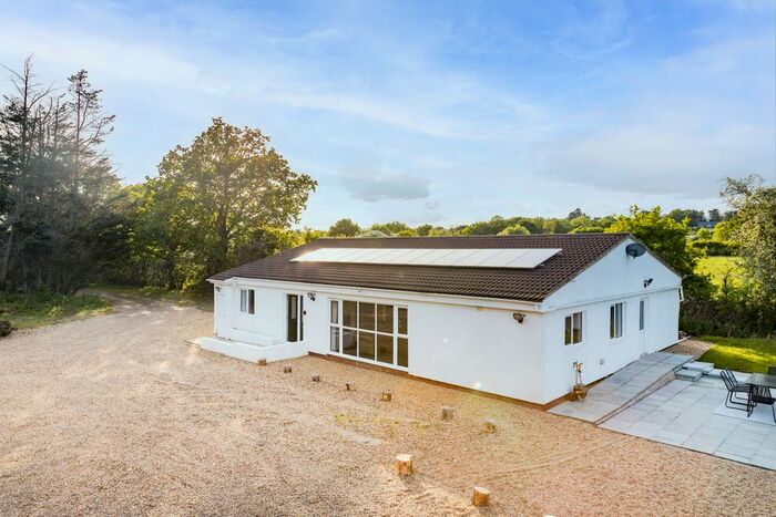 5 Bedroom Detached Bungalow To Rent In Crabhill Lane, South Nutfield, Redhill, RH1