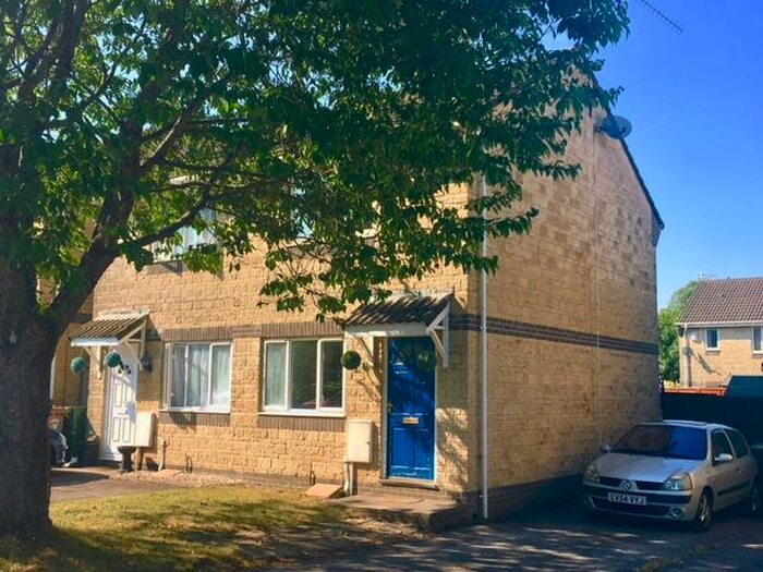 2 Bedroom Property To Rent In Ware Road, Castle View, Caerphilly, CF83