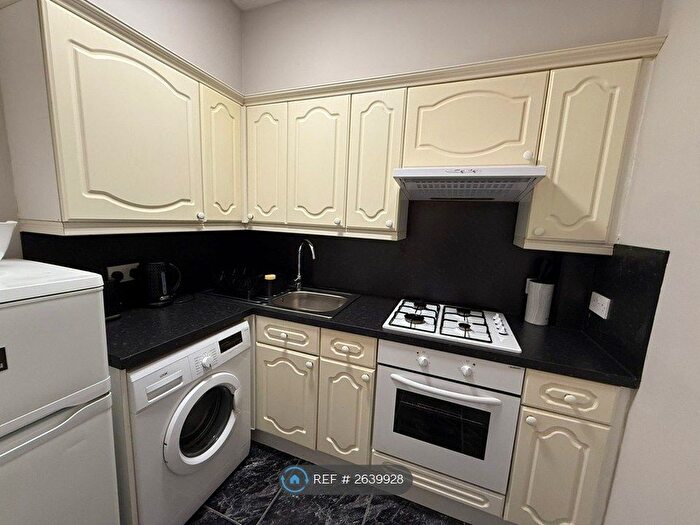 1 Bedroom Flat To Rent In Restalrig Road South, Edinburgh, EH7