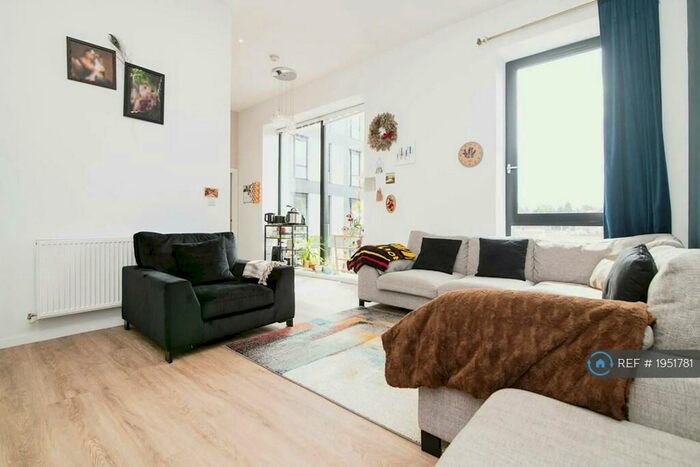 2 Bedroom Flat To Rent In Birmingham, Birmingham, B30